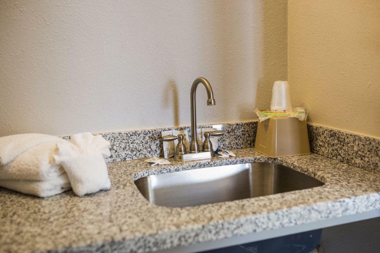 Merit Inn And Suites ボーモント エクステリア 写真