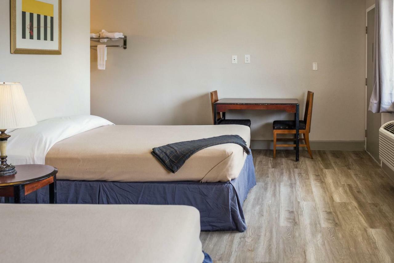 Merit Inn And Suites ボーモント エクステリア 写真