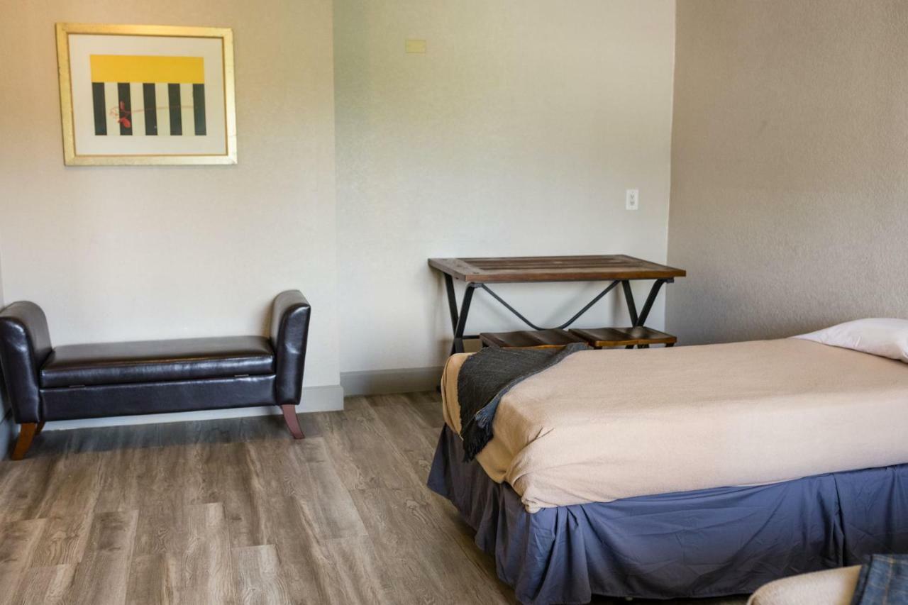 Merit Inn And Suites ボーモント エクステリア 写真